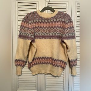 Vintage women’s wool handmade sweater
